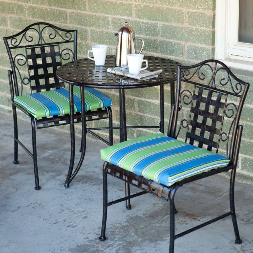 The Timeless Elegance Of Wrought Iron Patio Furniture The Garden And