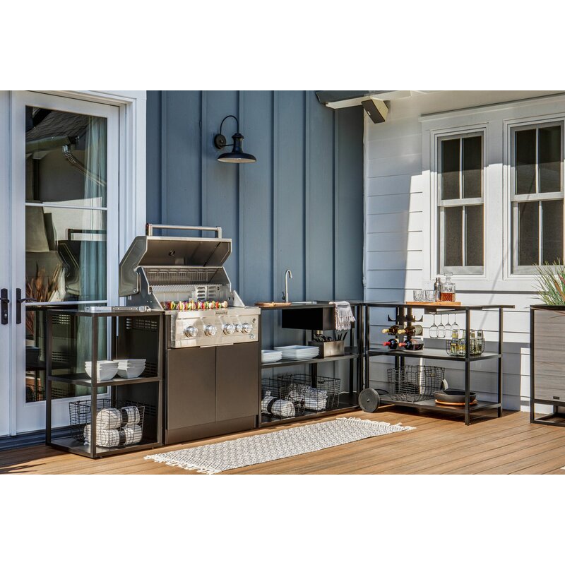 Outdoor Kitchens