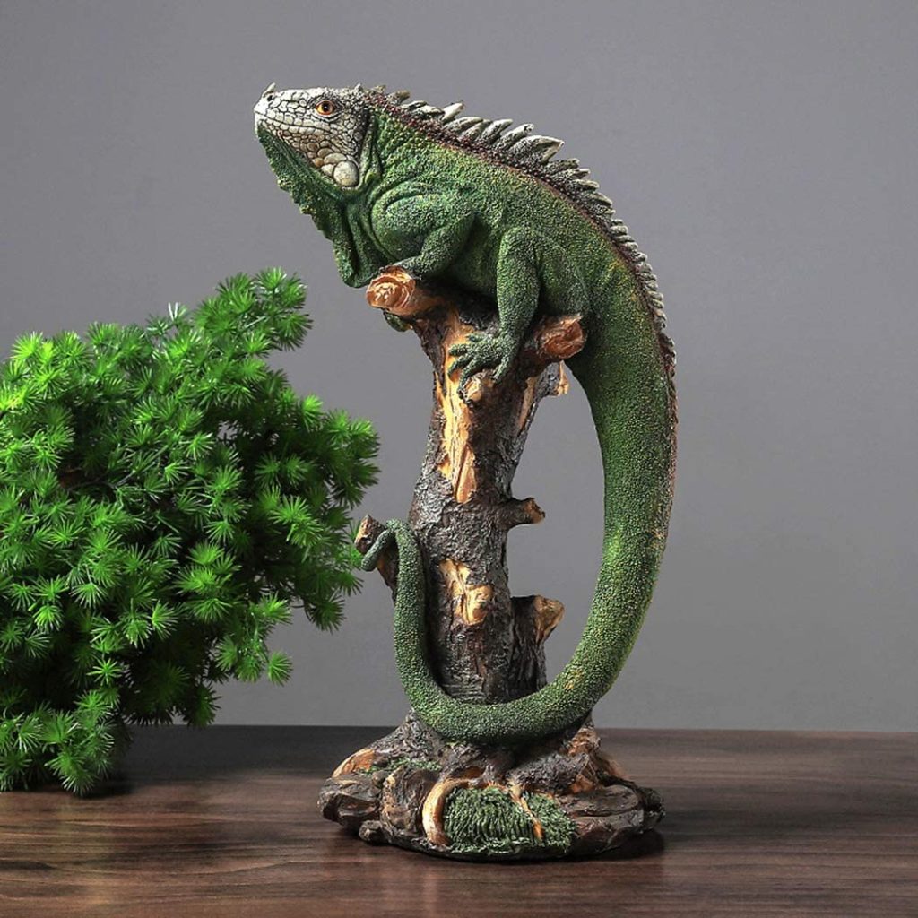 Iguana Statue